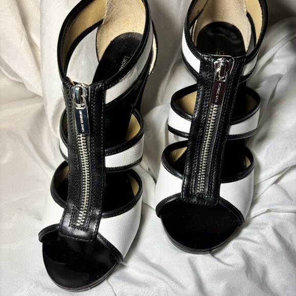 Women's Michael Kors Berkley T Strap Leather Shoe Size 9 Medium - Picture 1 of 6